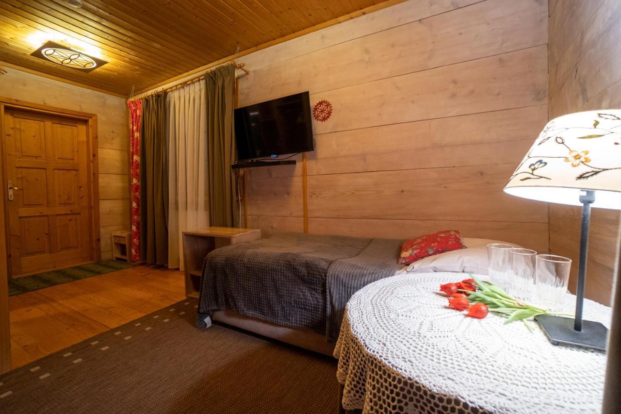 Gosciniec Debowa Gazdowka Bed & Breakfast Ustrzyki Dolne Luaran gambar