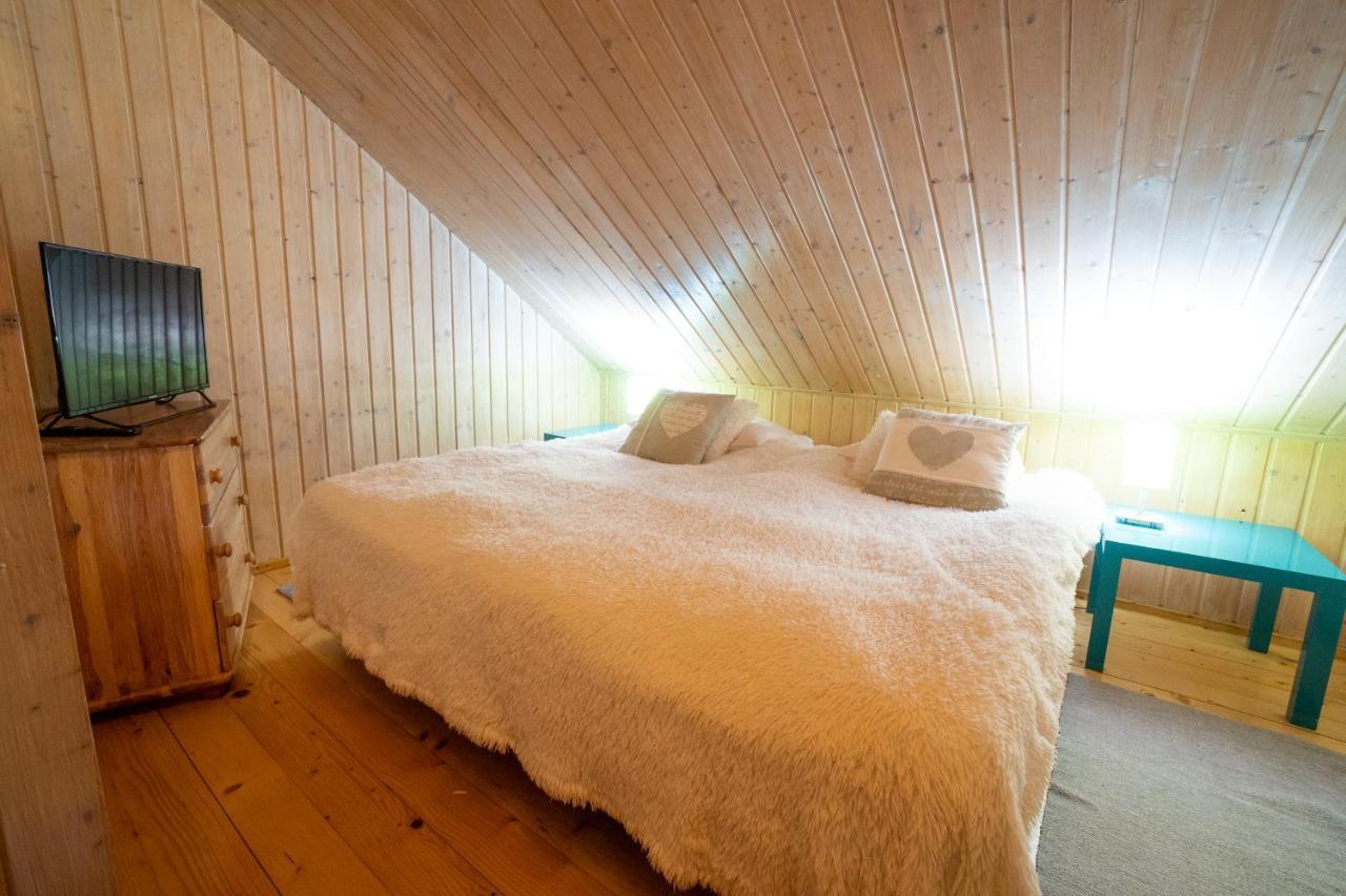 Gosciniec Debowa Gazdowka Bed & Breakfast Ustrzyki Dolne Luaran gambar